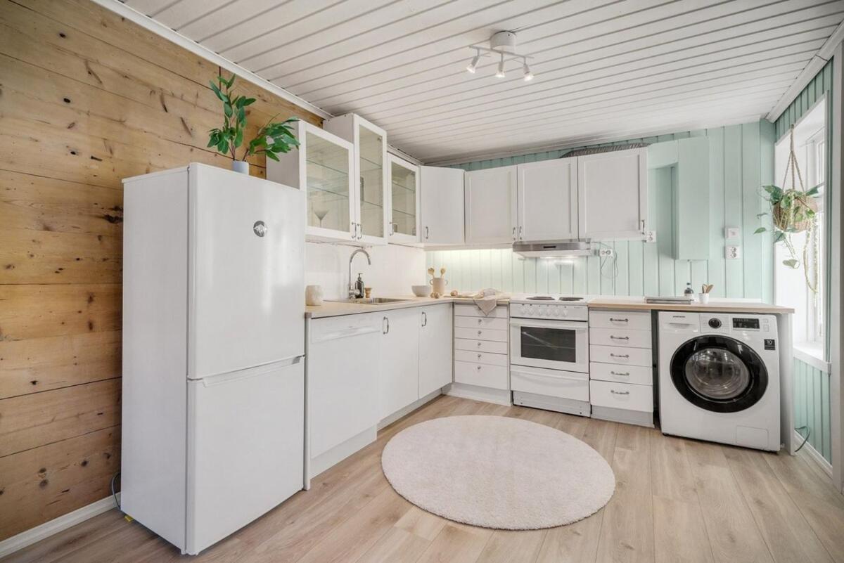 Cozy Hideaway With Private Balcony And Self Check In Appartement Bergen